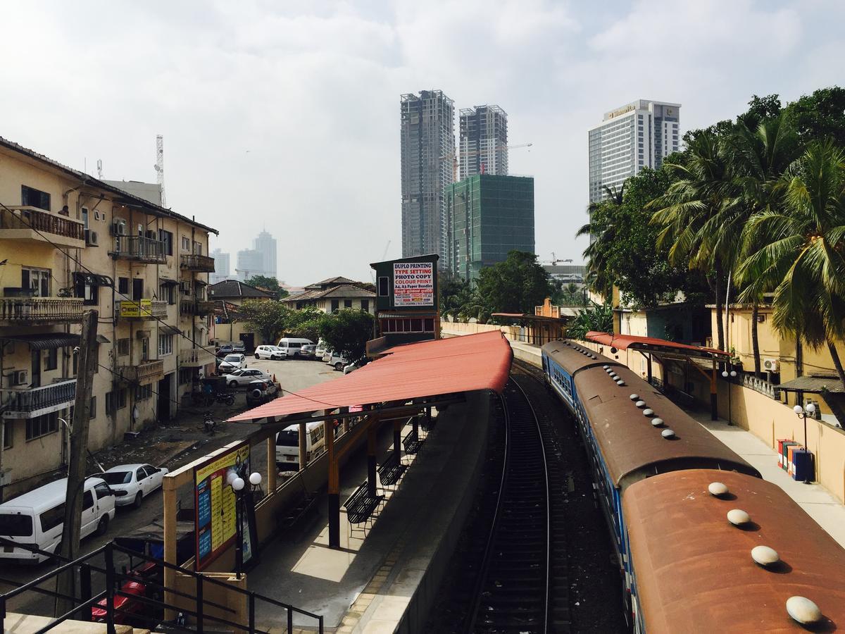 Colombo Downtown Monkey Backpackers Hostel Экстерьер фото